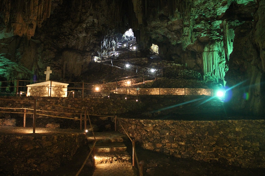 Melidoni Cave